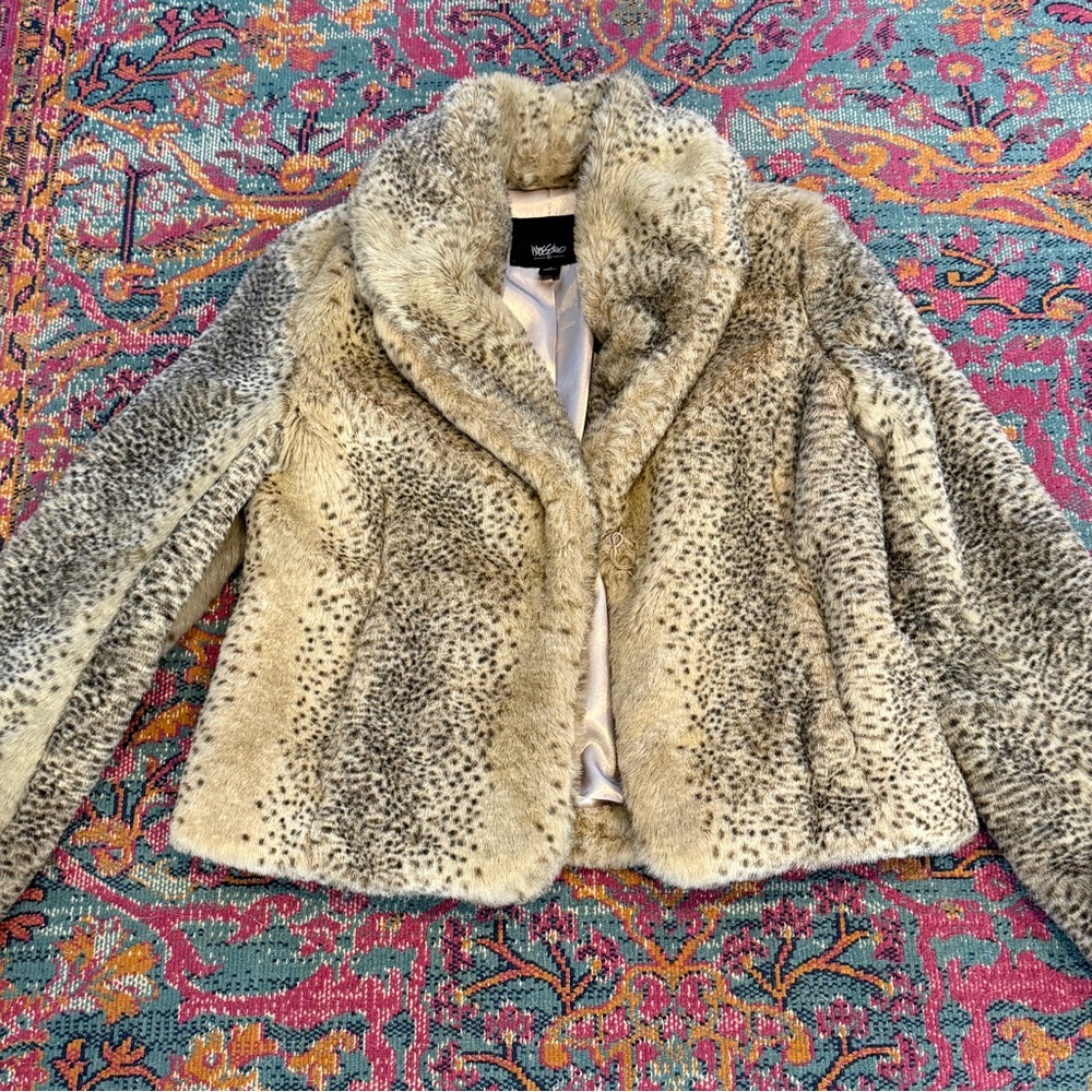 Mossimo Supply Co. Cream and Gray Teddy Jacket vintage from late 90’s